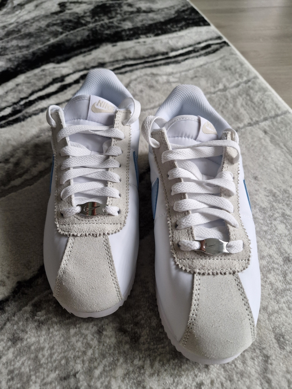 Nike (Youth) White and Light Blue Retro Running Shoes